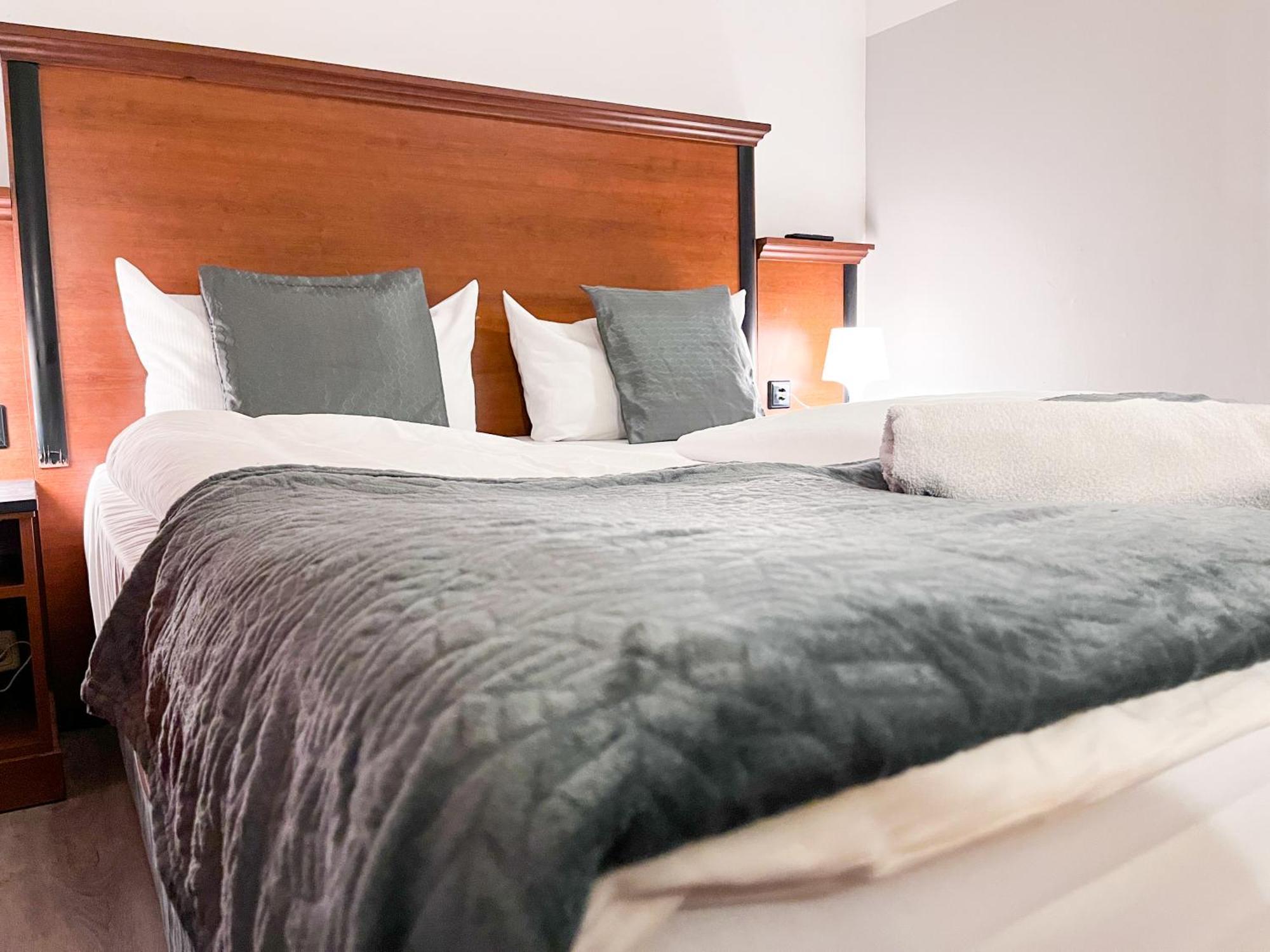 City Hotel West Frankfurt am Main Luaran gambar