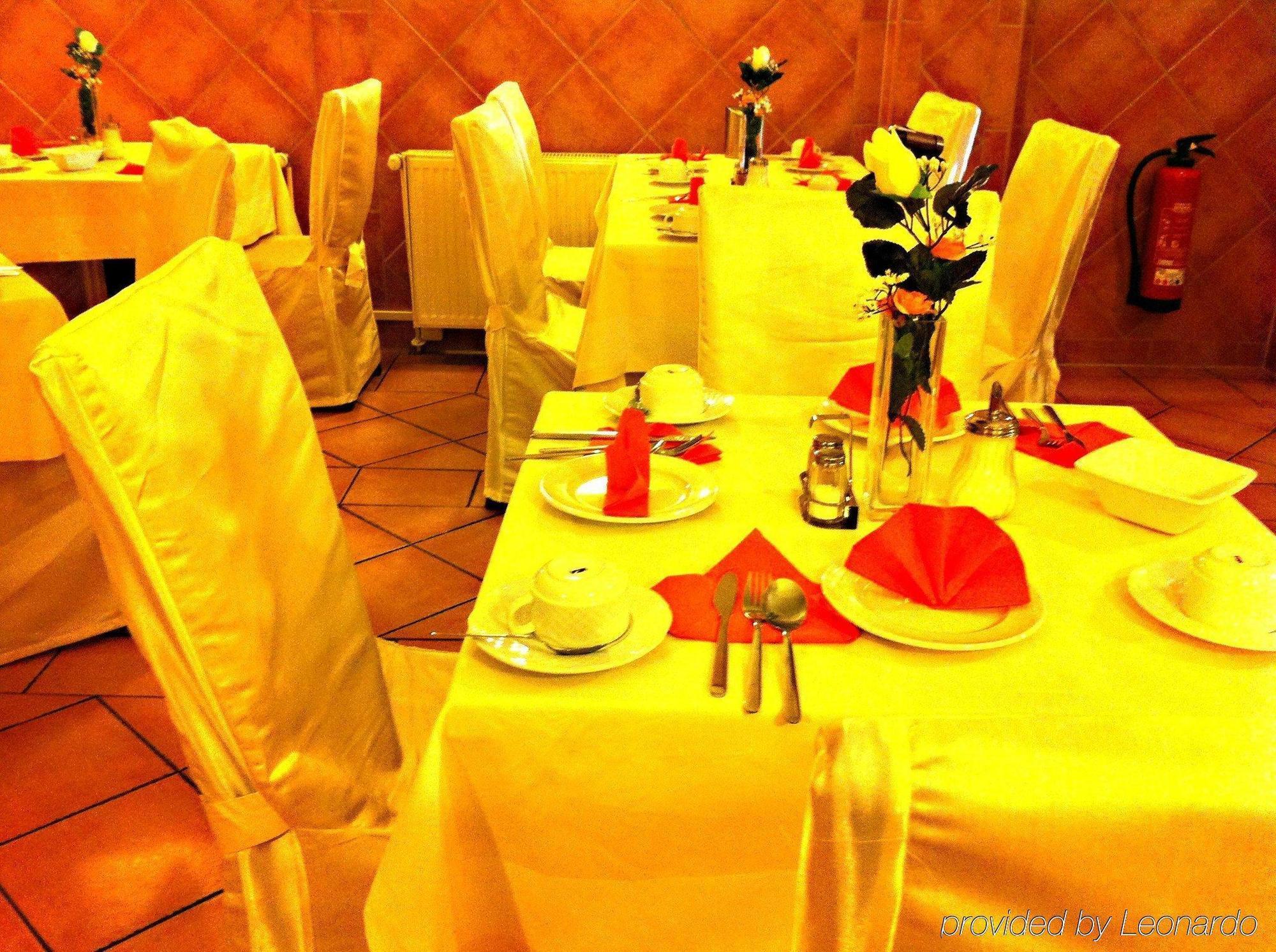 City Hotel West Frankfurt am Main Luaran gambar