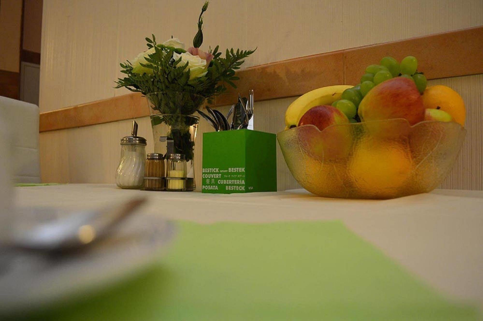 City Hotel West Frankfurt am Main Luaran gambar